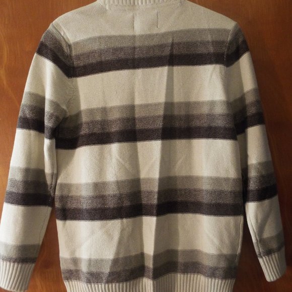 Retrofit Long Sleeve Sweater Boys L 3 Button Top New With Tags - Picture 3 of 8